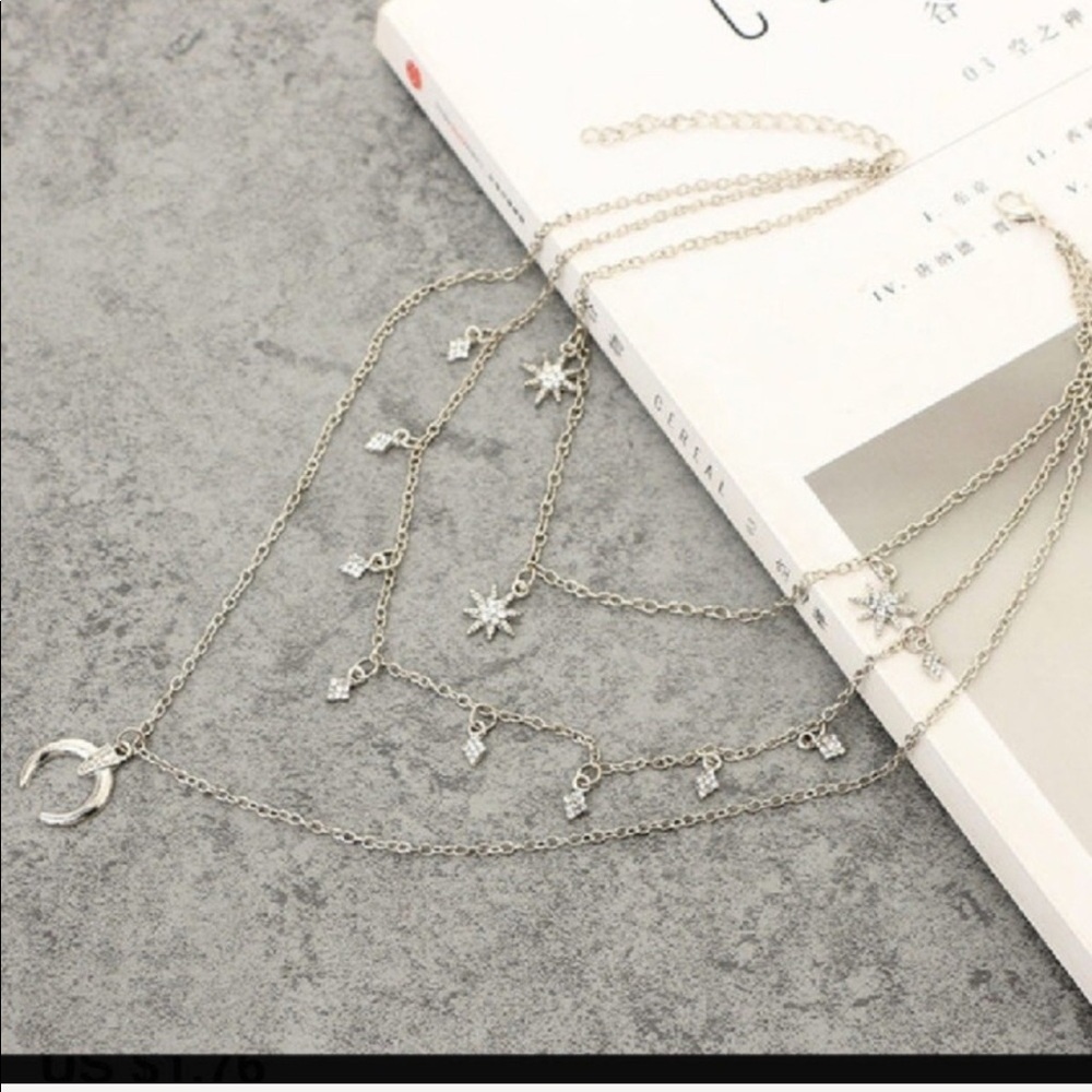 🔴✨Three Layer Necklace ✨ - Picture 3 of 3